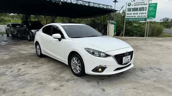 Mazda 3 2016 photo 2