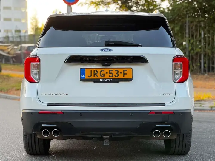 Ford Explorer 2020 photo 3