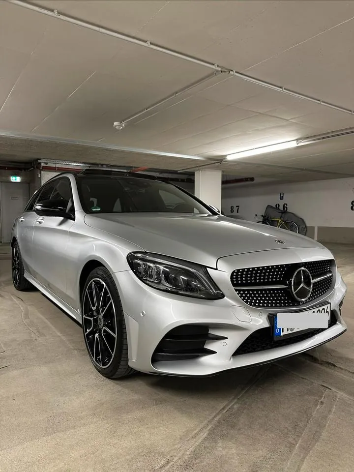 Mercedes-Benz C400