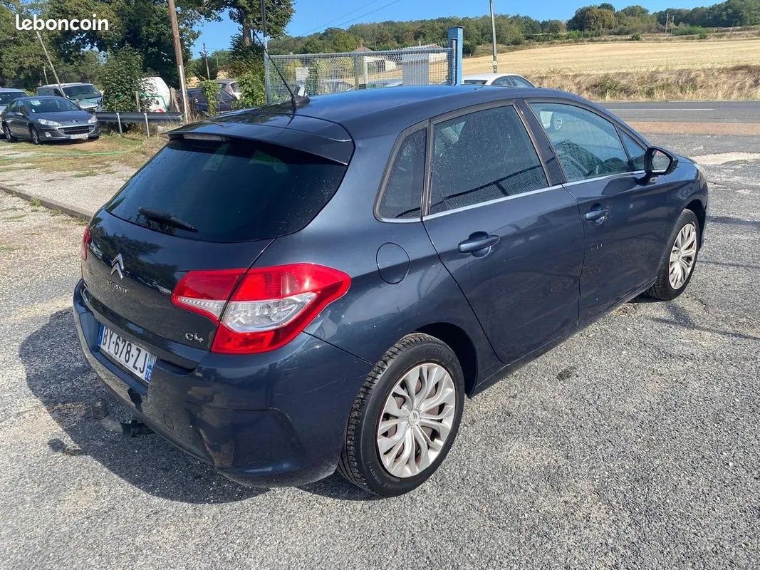 Citroen C4 2011 photo 5