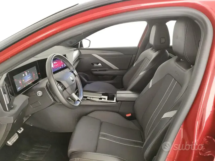 Opel Astra 2024 photo 4