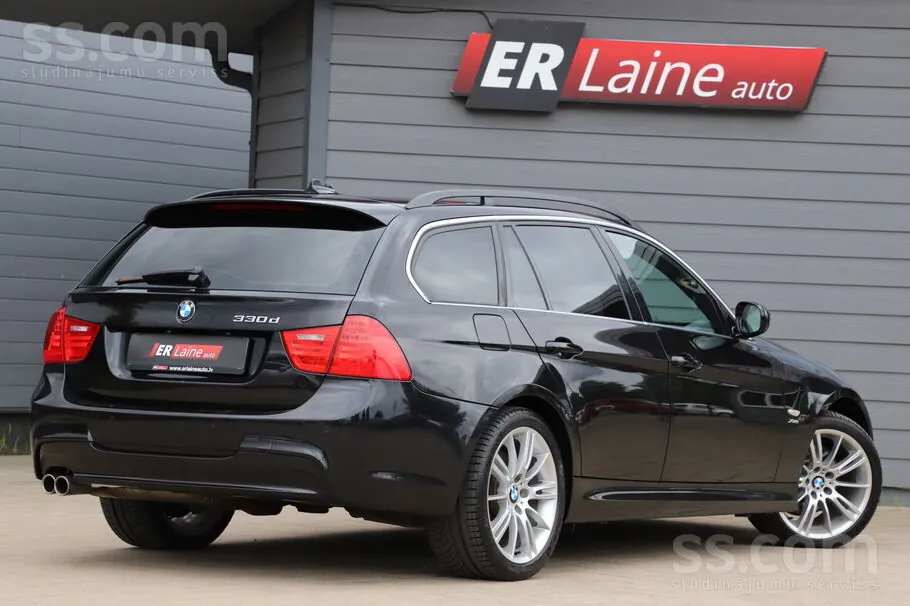 BMW 330 2010 photo 3