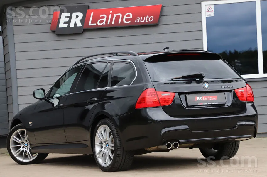 BMW 330 2010 photo 4