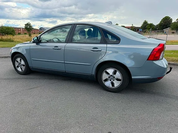 Volvo S40 2010 photo 4