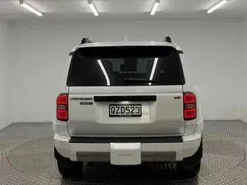 Toyota Land Cruiser Prado 2024 photo 5