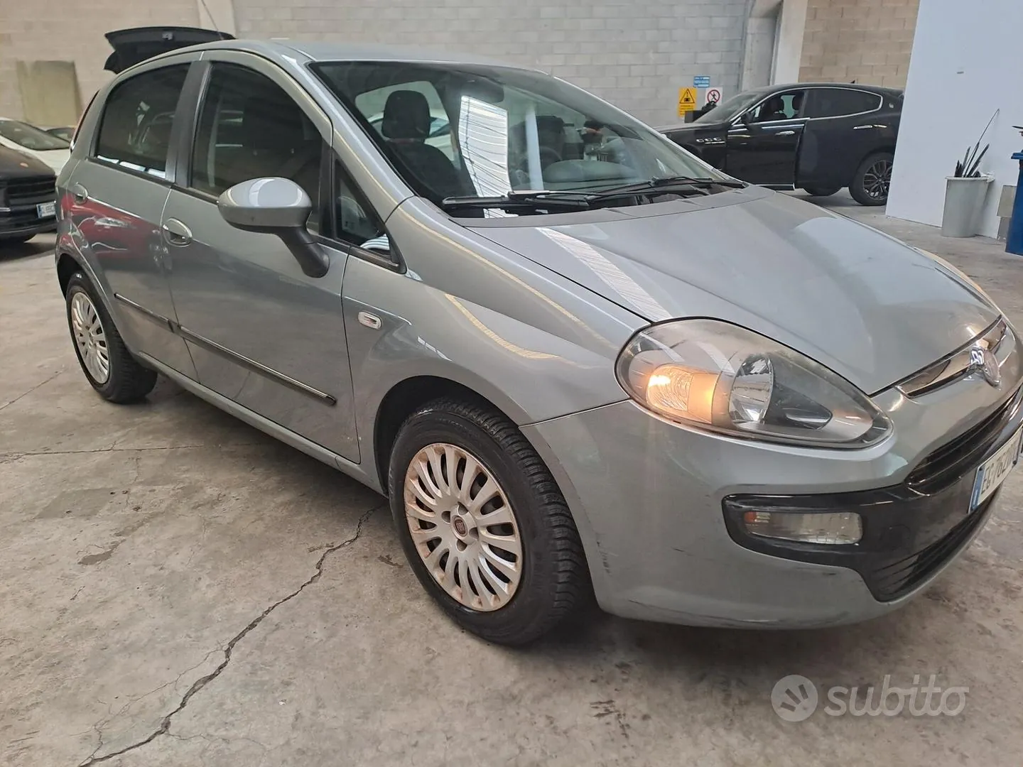 Fiat Punto Evo 2011 photo 3