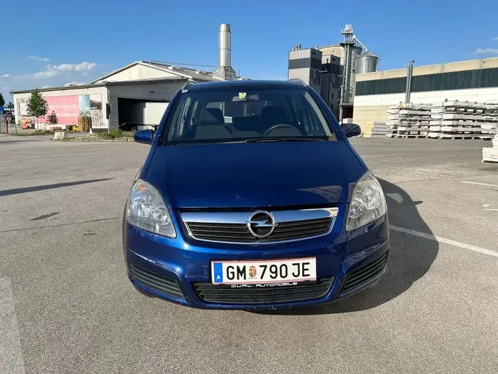 Opel Zafira 2007 photo 2