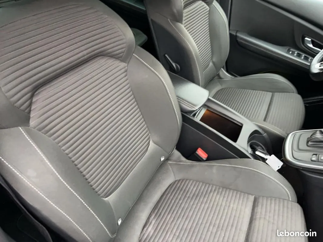 Renault Grand Scenic 2021 photo 4