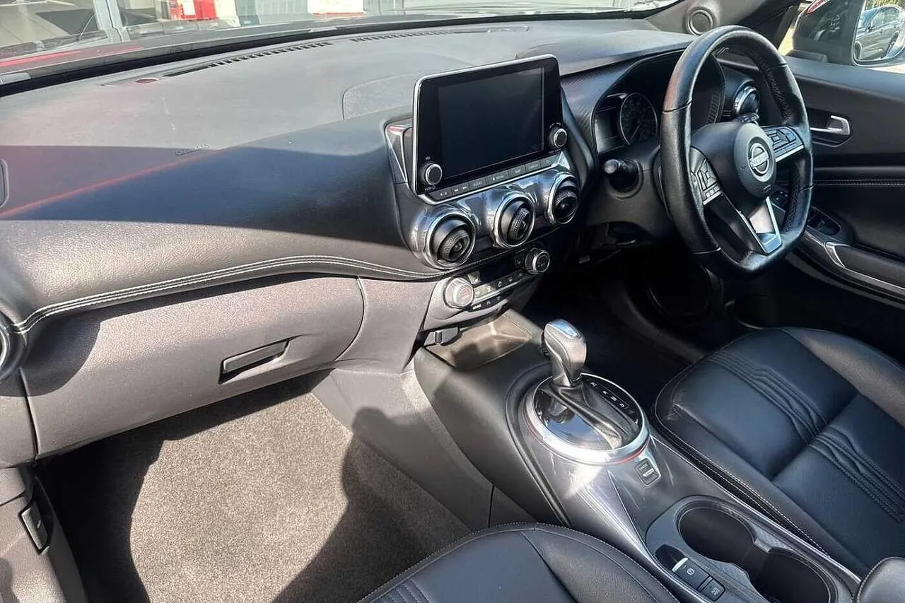 Nissan Juke 2023 photo 2