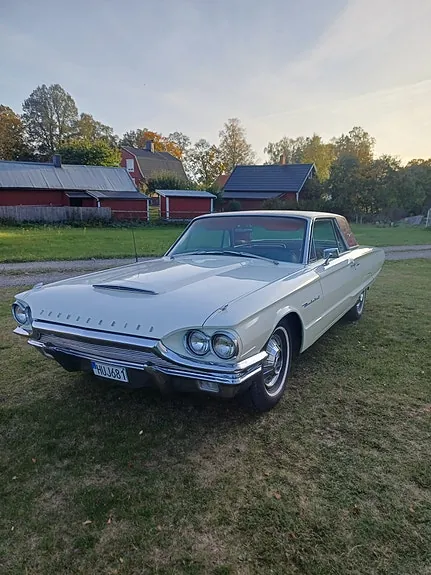 Ford Thunderbird