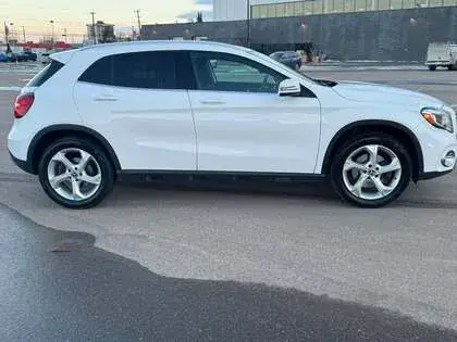 Mercedes-Benz Gla 2019 photo 3