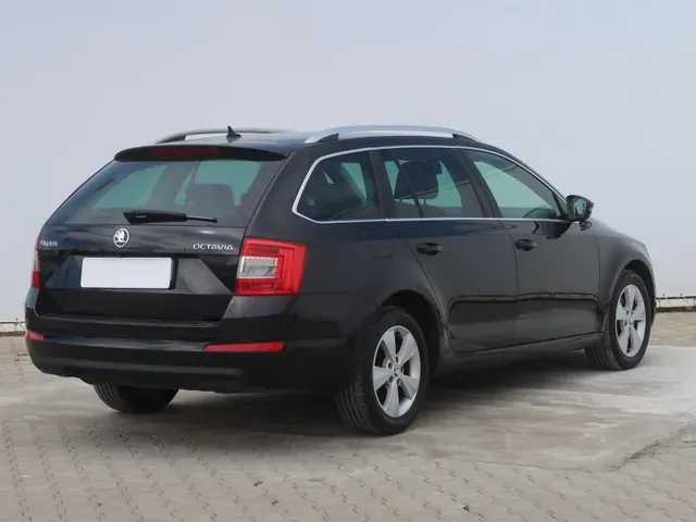 Skoda Octavia Combi 2014 photo 4