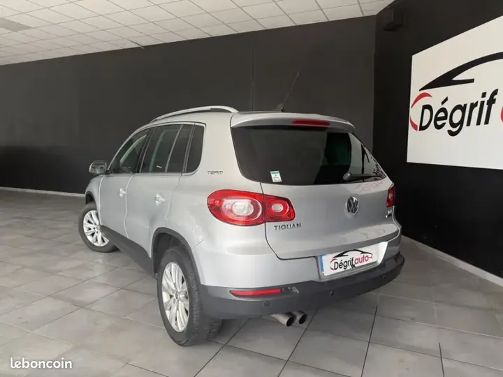 Volkswagen Tiguan 2010 photo 4