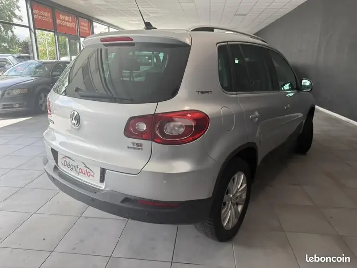 Volkswagen Tiguan 2010 photo 5