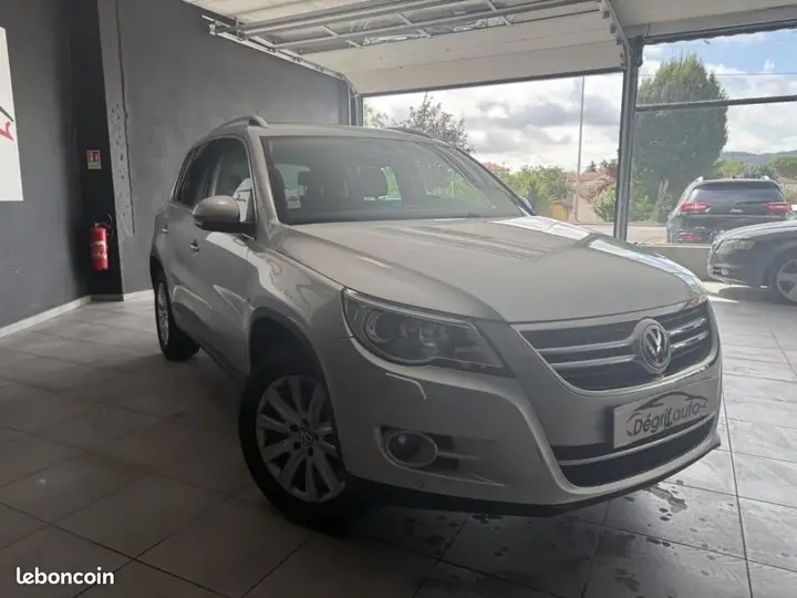 Volkswagen Tiguan 2010 photo 3