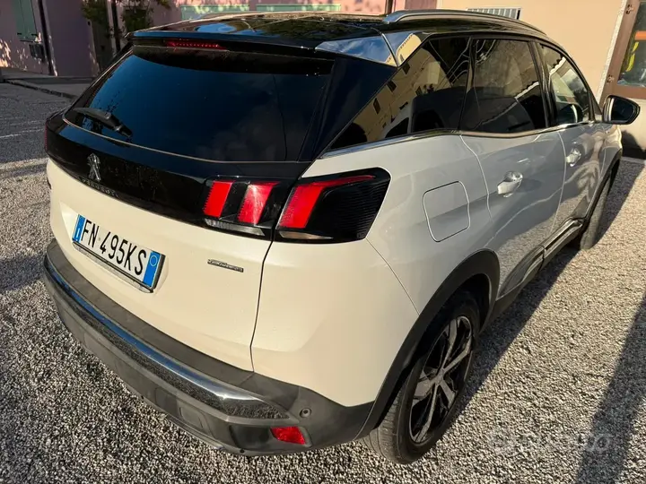 Peugeot 3008 2018 photo 2
