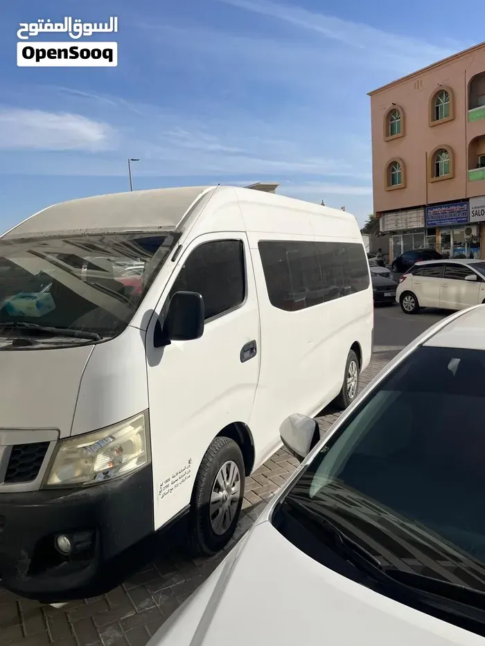 Nissan Urvan 2015 photo 5