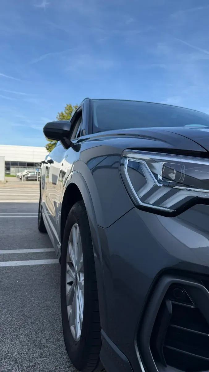 Audi Q3 2022 photo 3