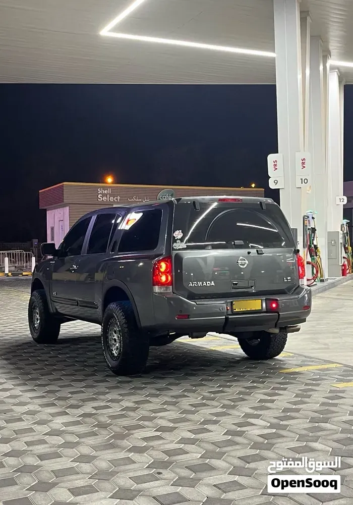 Nissan Armada 2010 photo 3