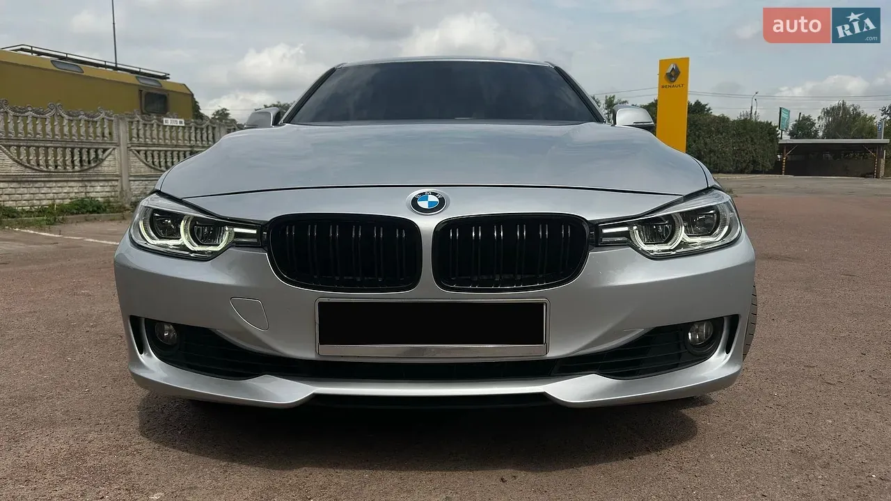 BMW 3 Series 2012 photo 4