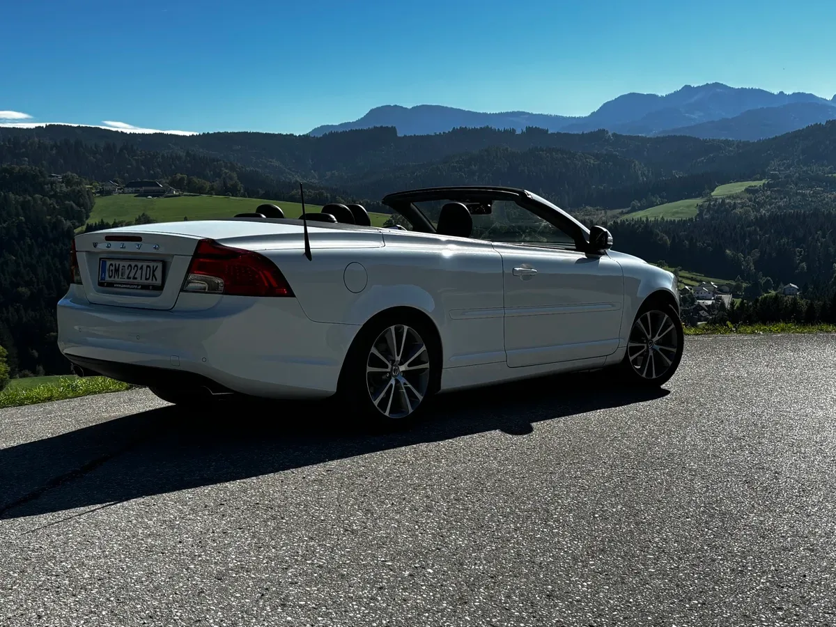 Volvo C70 2012 photo 3