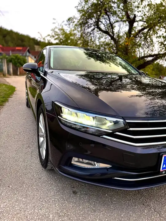 Volkswagen Passat 2020 photo 2