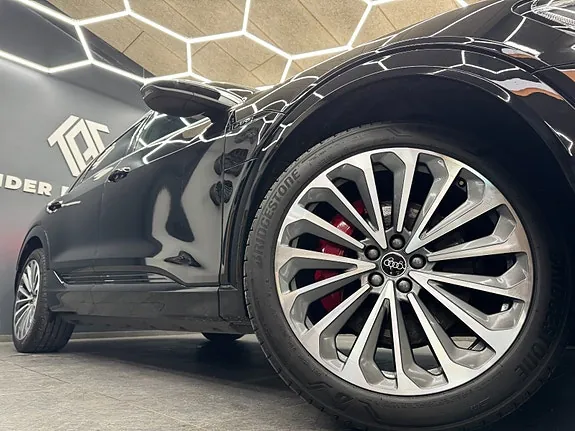 Audi Q8 E-Tron 2024 photo 2