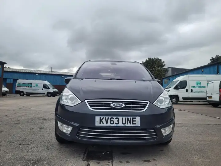 Ford Galaxy 2013 photo 3