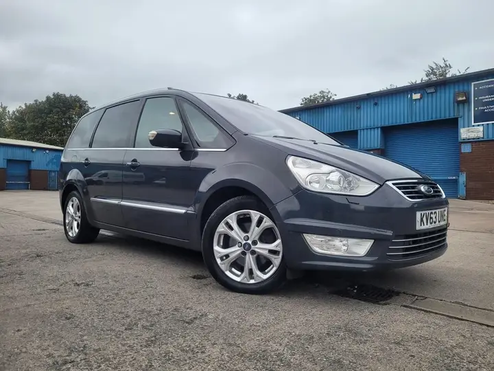 Ford Galaxy 2013 photo 2