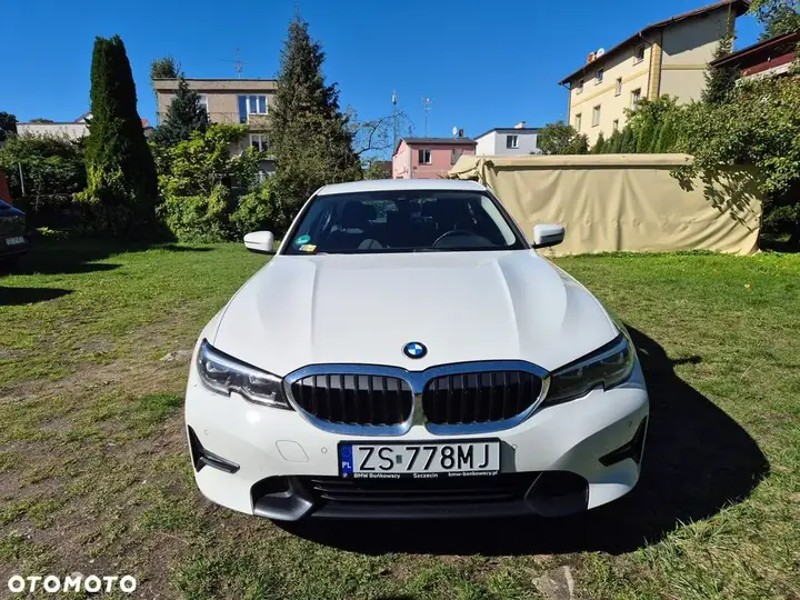 BMW 3 Series 2020 photo 5