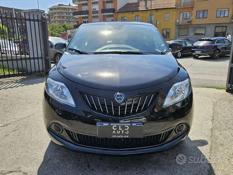 Lancia Ypsilon 2024 photo 2