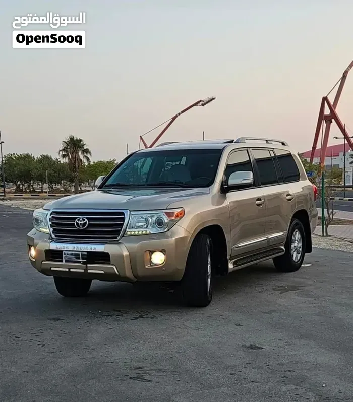 Toyota Land Cruiser 2012 photo 4