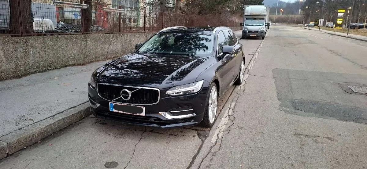 Volvo V90