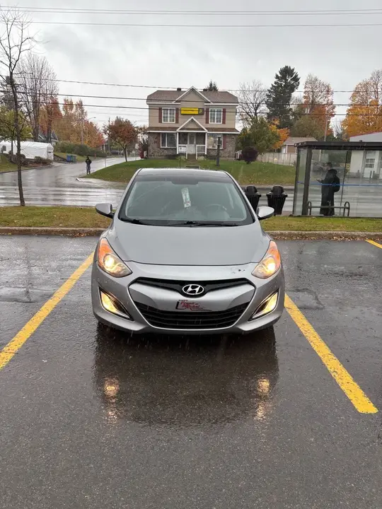 Hyundai Elantra 2013 photo 3