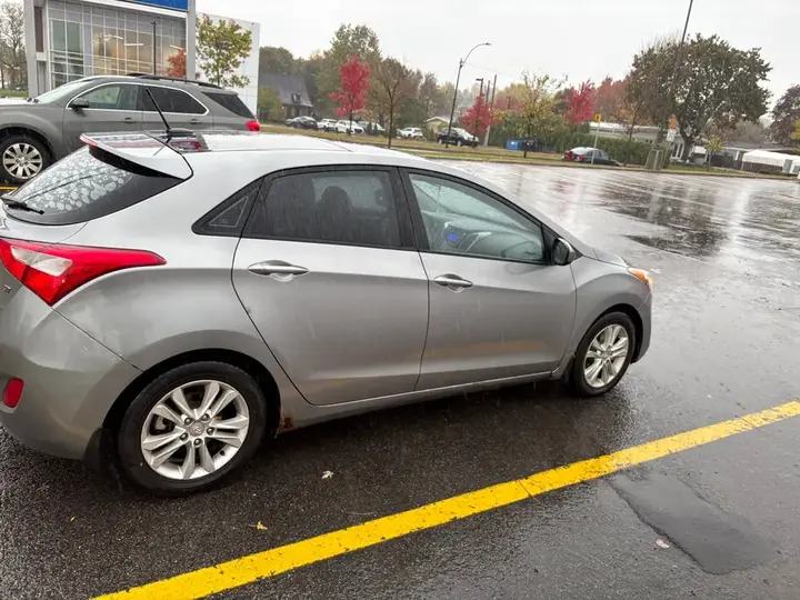 Hyundai Elantra 2013 photo 4