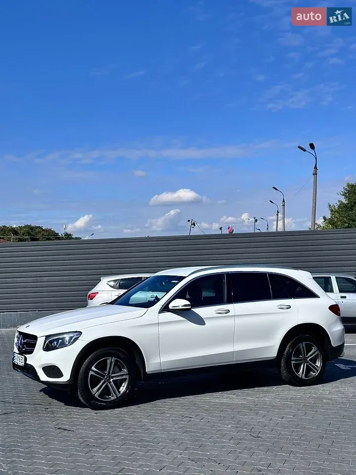 Mercedes-Benz Glc-Class 2018 photo 4