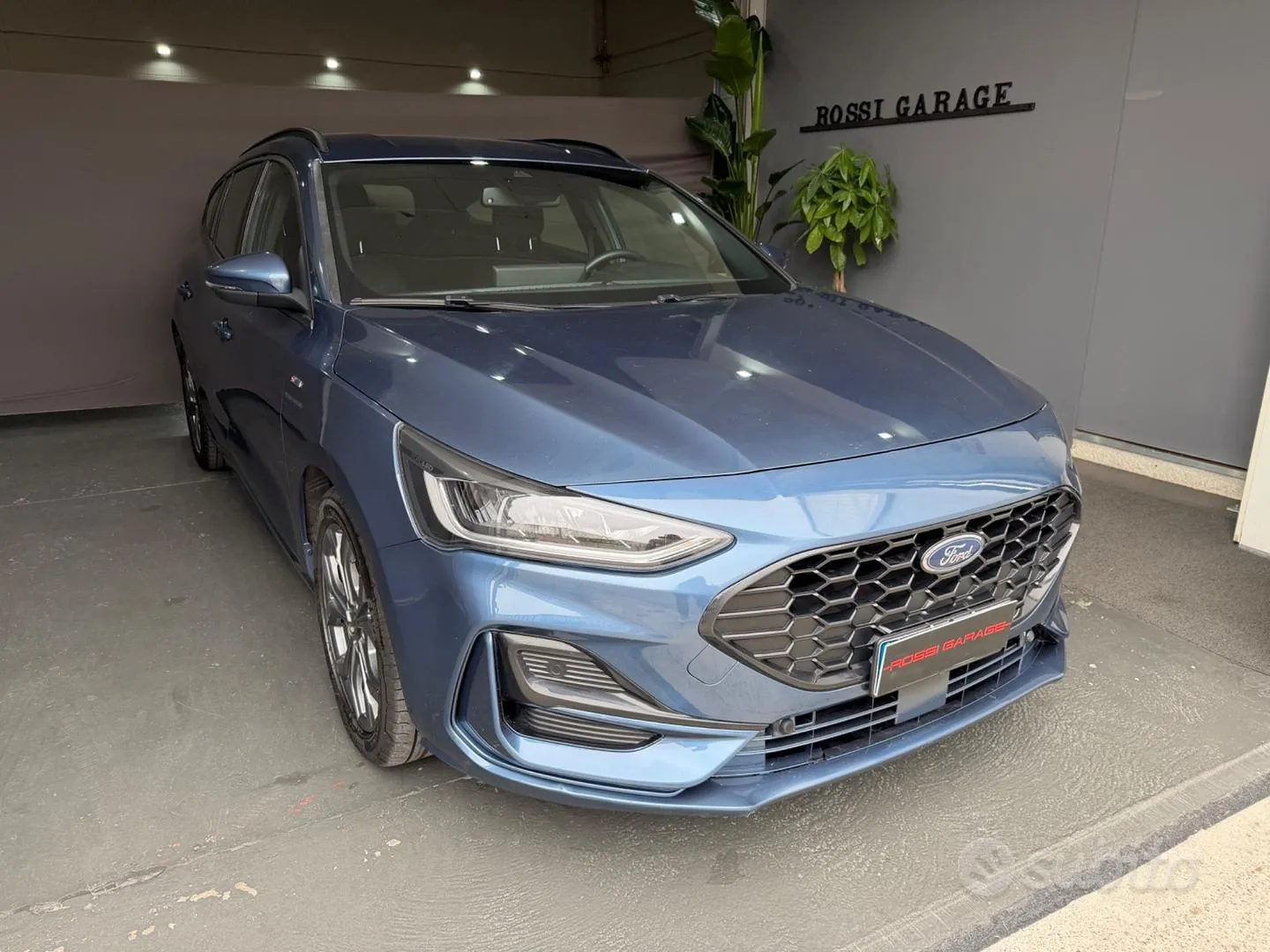 Ford Focus 2023 photo 2