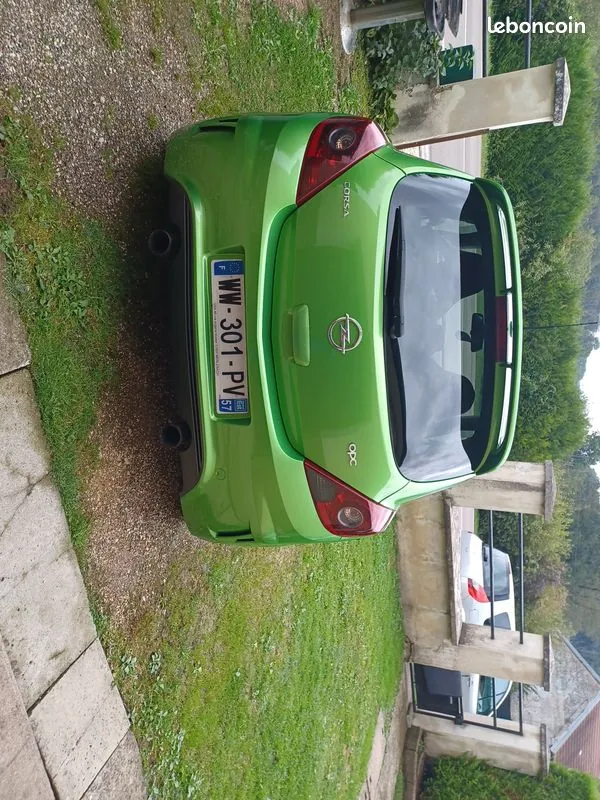 Opel Corsa 2011 photo 2
