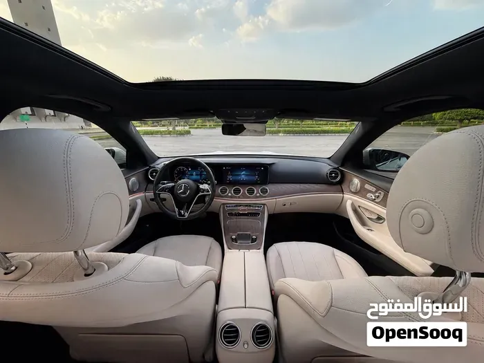 Mercedes-Benz E350 2023 photo 2
