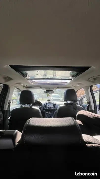 Ford Kuga 2015 photo 3