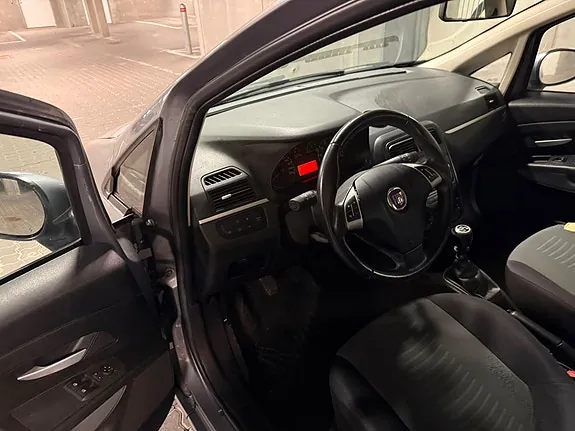 Fiat Grande Punto 2007 photo 5