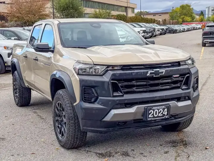 Chevrolet Colorado 2024 photo 3