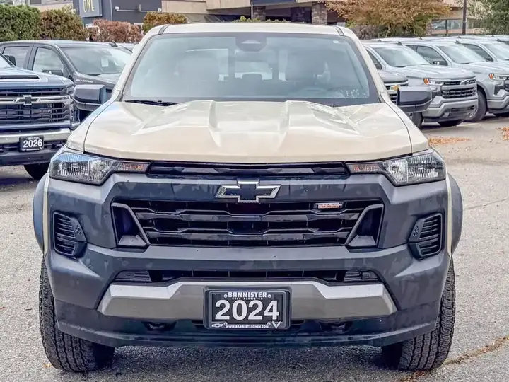 Chevrolet Colorado 2024 photo 2