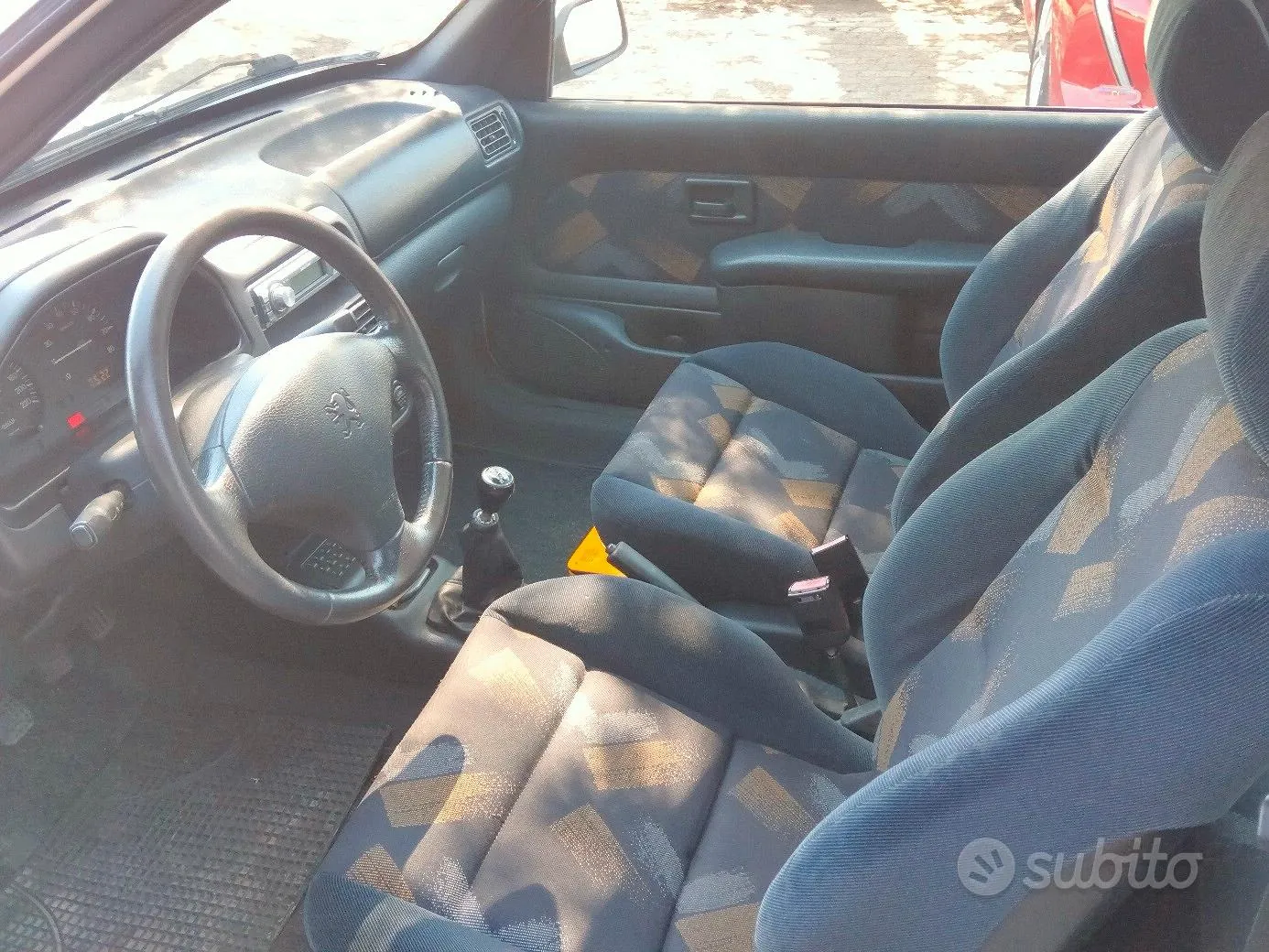Peugeot 106