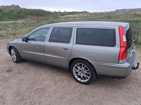 Volvo V70 2007 photo 2