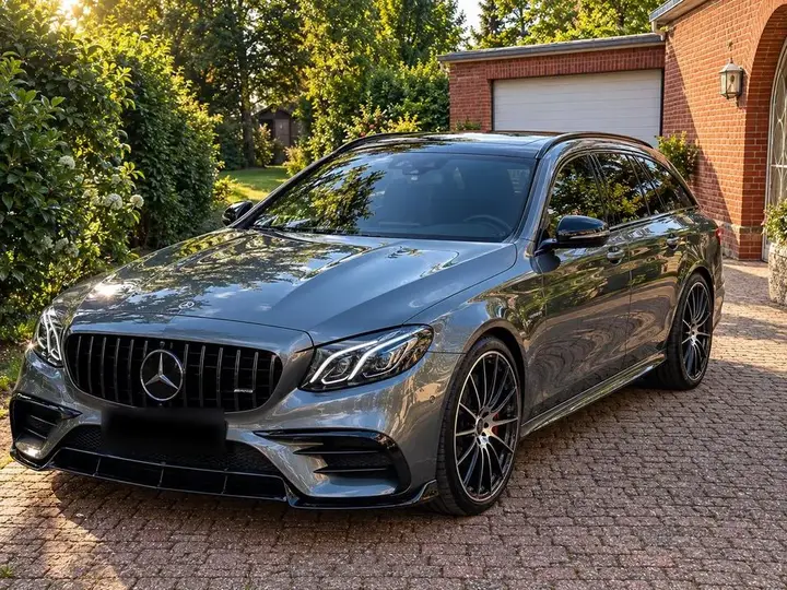 Mercedes-Benz E 220 D