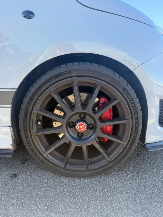 Abarth 595 2018 photo 5