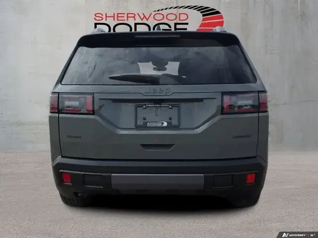 Jeep Cherokee 2026 photo 3