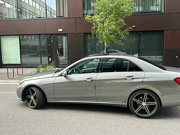 Mercedes-Benz E220 2013 photo 4