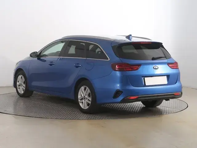 Kia Ceed Sw 2022 photo 3